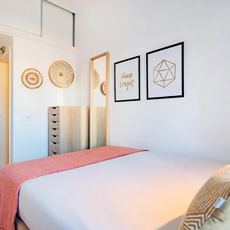 Boutique House Guest Отель Лиссабон
